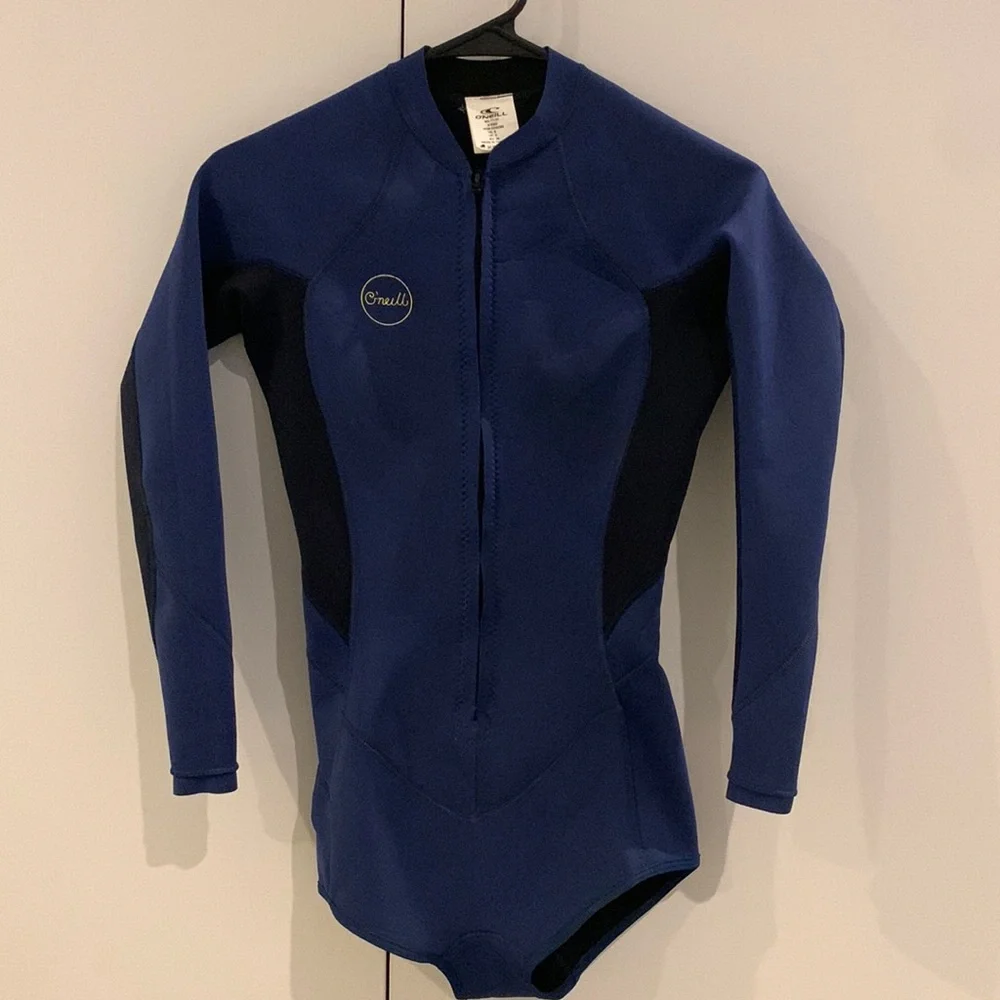 O’Neill Women’s Long Sleeve Wetsuit With Short Bottom Size 6 Preloved - Picture 1 of 7